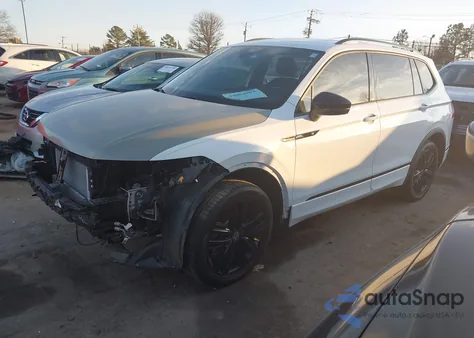 2022 Volkswagen Tiguan 2.0T Se R-Line Black from USA, damaged, VIN 3VVCB7AX2NM039352